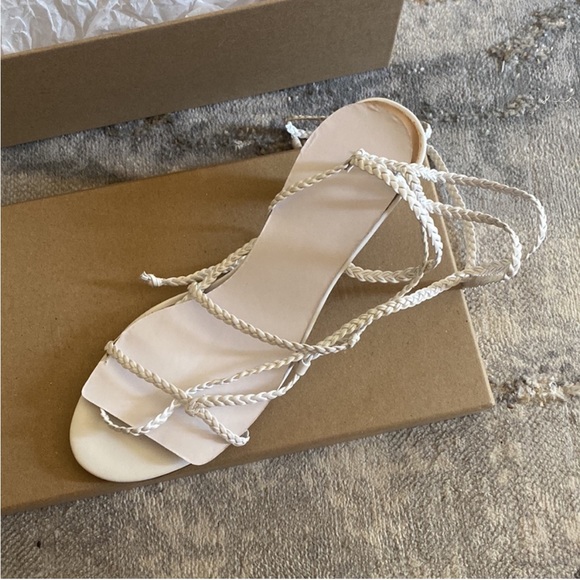 NEVER WORN REFORMATION SANDALS - Picture 4 of 7